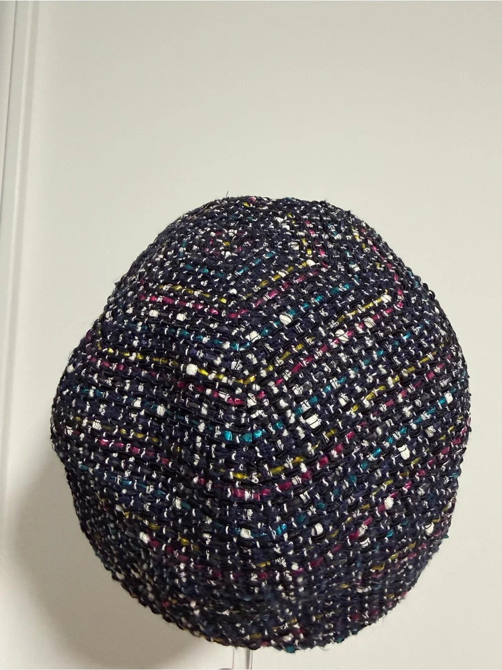 CHANEL Navy Tweed Cap with Multicolor Flecks and Gold CC